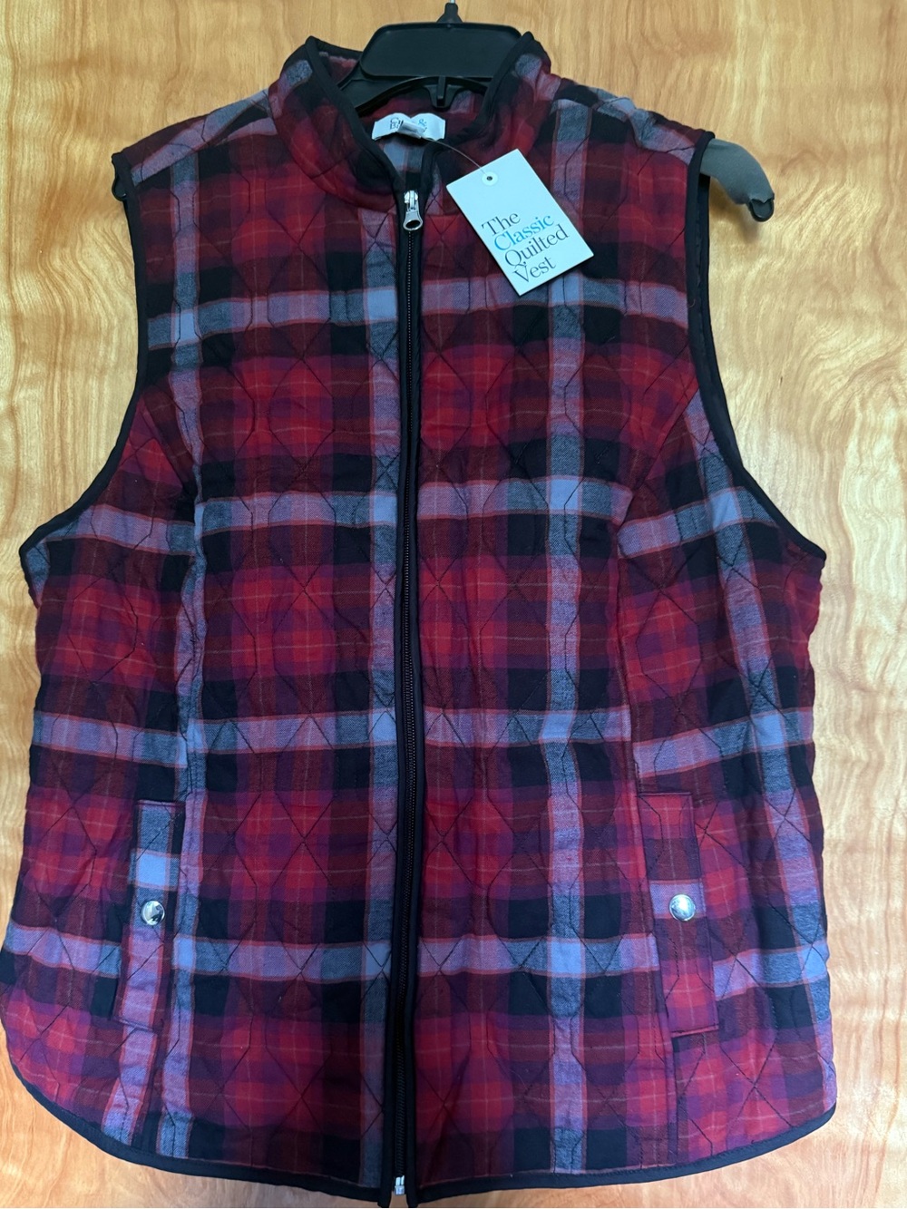 The Classic Quilted Vest - burgundy Red & Black/grey  Plaid Women’s XXL NWT
